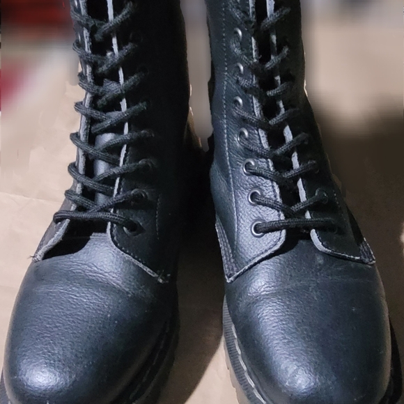 Airseal Boulder Boot (Black) - Picture 6 of 9